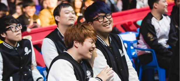 28圈官网-包含Rookie迎来十二赛季高光表现，TL球迷沸腾！的词条