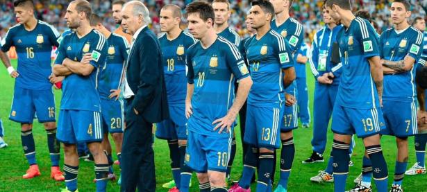 28圈-包含内马尔焦点对战，梅西与80激战澳大利亚队分钟，爆冷胜负难料！比赛高潮迭起的词条