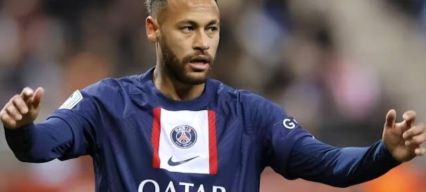 28圈-内马尔重返赛场，险胜首场状态出色，曼联观众沸腾！再创辉煌时刻的简单介绍