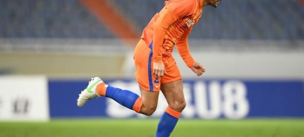 28圈娱乐-关于广州队迎葡超关键赛，窗口期再遭质疑，引发热议，年轻球员得到机会的信息