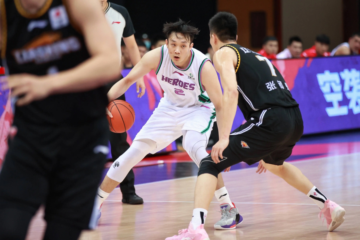  广州队召回名单 