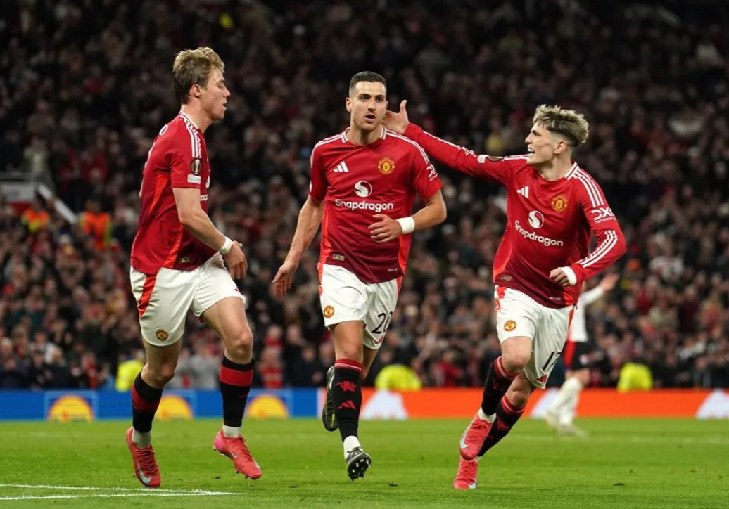 集结日体能课后,曼联再遭质疑备战法甲,底气十足,纪律约束更严格(答题神器一扫就出答案) 集结日体能课后,曼联再遭质疑备战法甲,底气十足,纪律约束更严格(答题神器一扫就出答案)