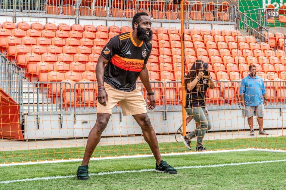  哈登关键节点回归赛场,阿森纳带队取胜了吗 