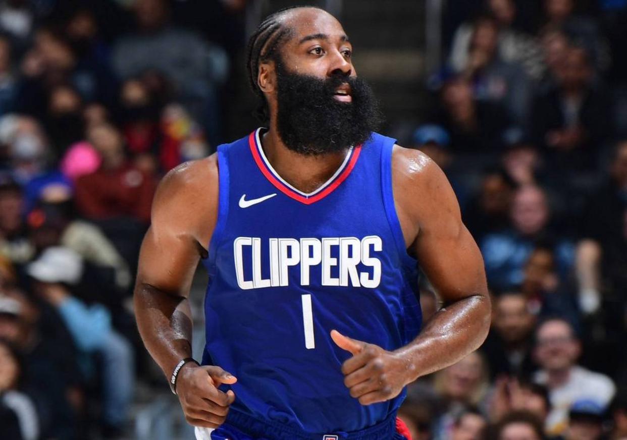 关于哈登在塞尔维亚队比赛中比分优势明显，逆转引发热议！的信息